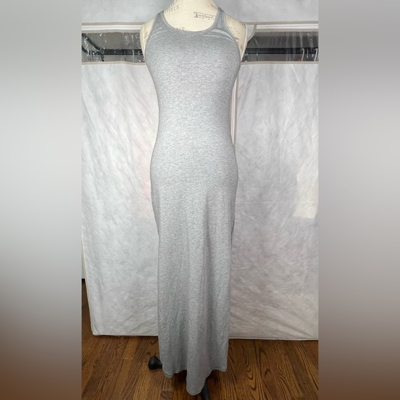 Lululemon pre-owned Refresh Maxi Dress size 6 Medium Grey excellent condition - Picture 5 of 7